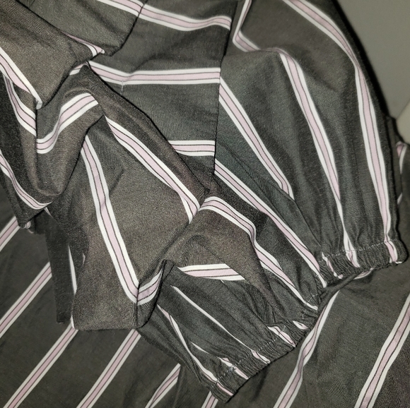 Stem & Vine 3X off shoulder gray pink stripe top - Picture 10 of 15